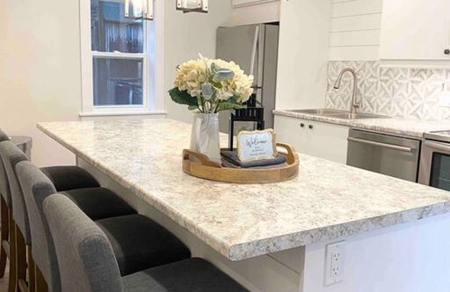 Kitchener House | THE MILL HOUSE - Downtown Location!
