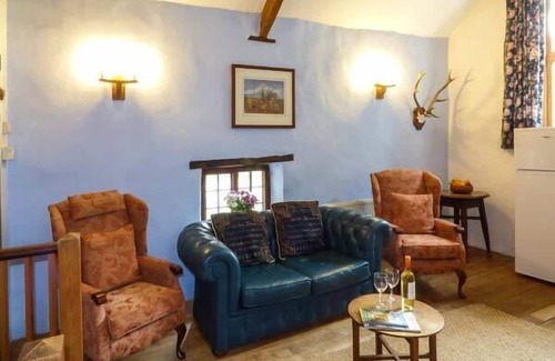 Fiddington Cottage | THE MILL, pet friendly, character holiday cottage in Bicknoller