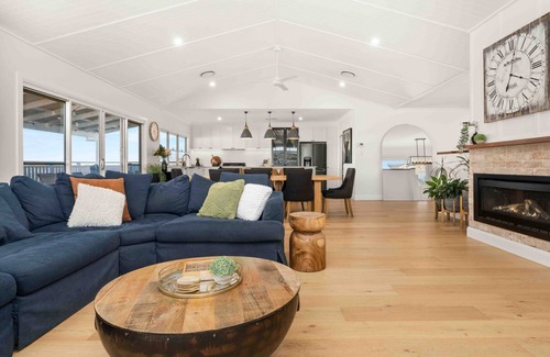 Milton House | The Milton Haven - Pet Friendly & Heated Pool