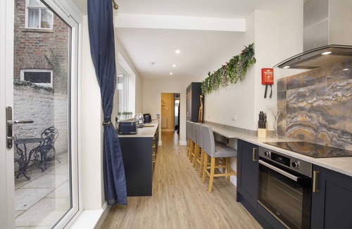 York House | The Milton sleeps 8, close to York city, pet friendly