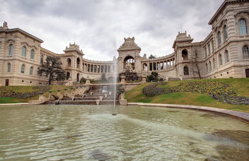 1st Arrondissement Apartment | The mini Longchamp