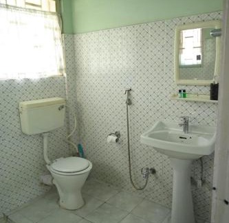 Laitmawsiang House | The Minimalist Nest