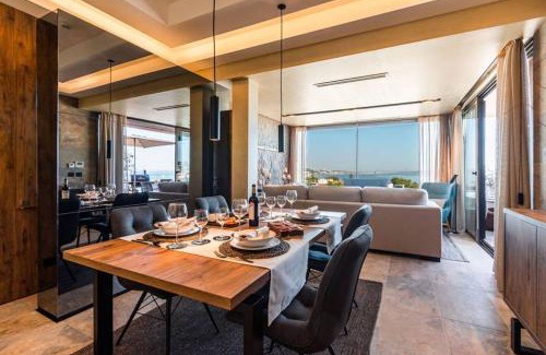 Paco De Arcos Apartment | THE miniPENTHOUSE terrace & SPA