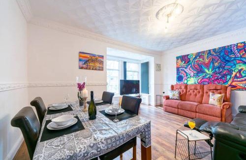 Hull Apartment | The Miracle Spacious 2 Bedroom 3 Beds Central Hull