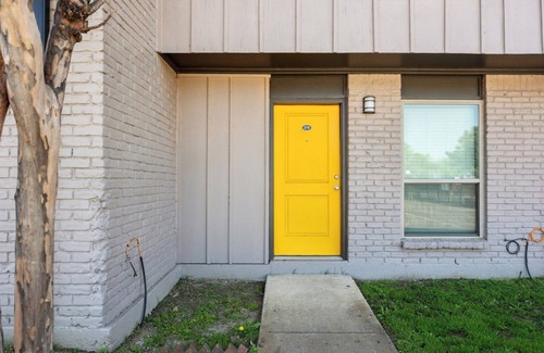 South Arlington Apartment | The Mirage 270 I Comfy 2 Bed 2 Bath