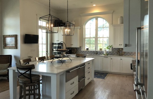 Pass Christian House | “The Mississippi House of Pass Christian” Gulf Front Farmhouse with Pool