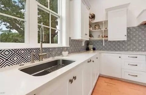 Pass Christian House | “The Mississippi House of Pass Christian” Gulf Front Farmhouse with Pool