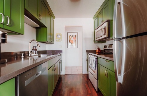 Laurelhurst Apartment | The Mod House | Stylish 3BR Retreat Near UW