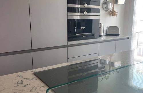 Asnieres-sur-Seine Apartment | The Modern - Close to Paris