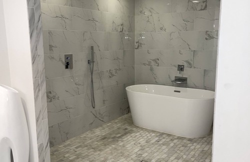 Rochester Hills House | The Modern Luxury Mansion 5BR/4BA 5,500 SF