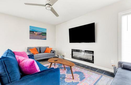 Quinton House | The Modern Mile High! Aviator's Lookout in Quinton!