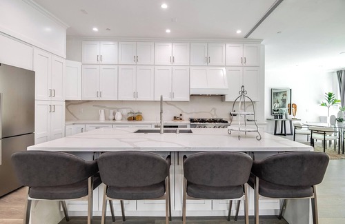 Encino Villa | The Modern Serenity Retreat
