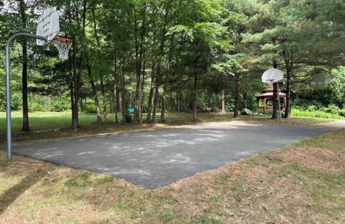 Lake George Condo | The Mohican Resort Motel Groups Condo 34