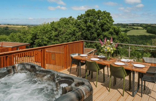 Chittlehamholt Cottage | The Mole Resort that sleeps 6 guests in 3 bedrooms