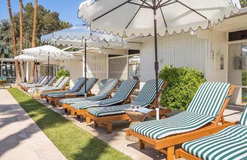 Desert Park Estates Hotel | The Monkey Tree Hotel Buyout by AvantStay Entire Hotel Buyout! Funky Rooms with Modern Amenities!