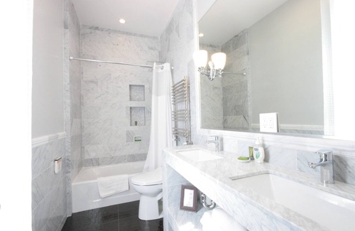 Lower Pacific Heights Bed & Breakfast | The Monte Cristo