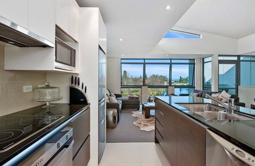 Taupo Cottage | The Mooring - Lake Taupo Holiday Apartment