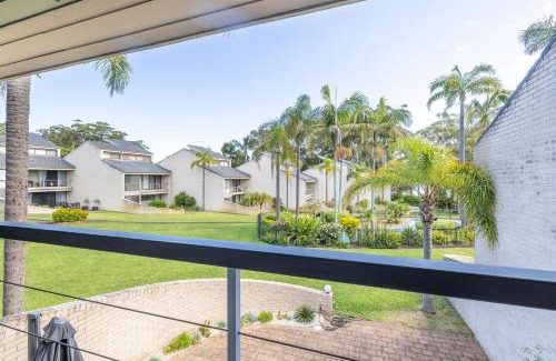 Soldiers Point House | The Moorings 23 4 Cromarty Rd air con pool and waterfront