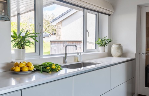 Kingsbridge Cottage | The Moorings - a house that sleeps 8 guests in 4 bedrooms