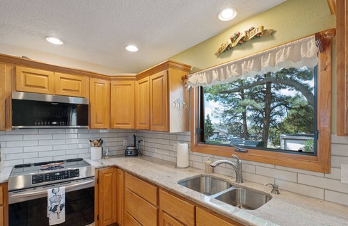 Loma Del Rey House | The Morning Sun Home | Spacious, Updated, Fun--Views!