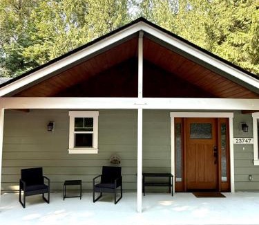 Issaquah House | The Mossy Nook A Cozy Escape in the Woods!