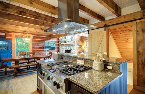 Apple Ridge House | The Most Amazing View in Blowing Rock