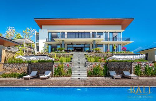 Lovina House | THE most luxury 5BR villa in Lovina! Stunning Outlook!