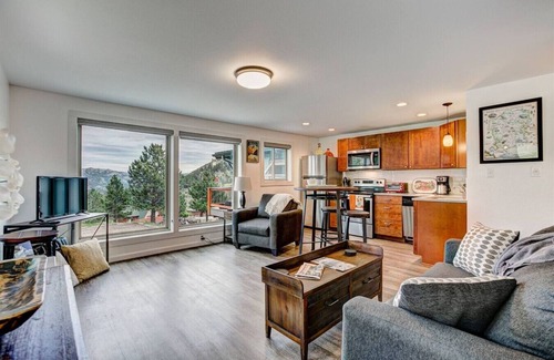 Estes Park Apartment | The Mountain House