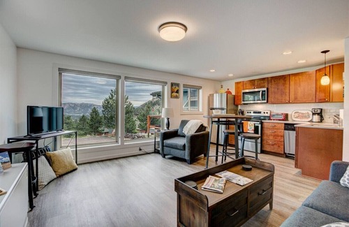 Estes Park Apartment | The Mountain House