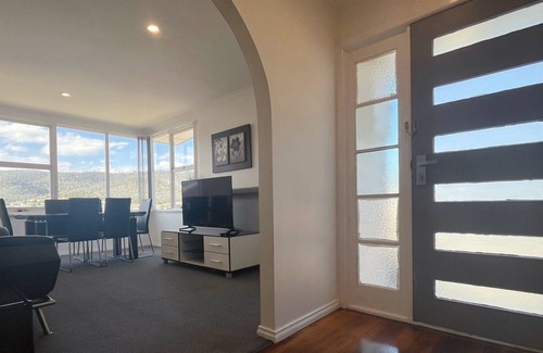Risdon Vale House | The Mountain Riveting House at Risdon vale