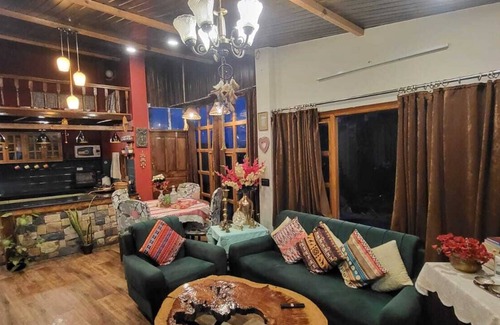 The Mall Road Cottage | The Mountain Spirit Cottage Landour, Mussoorie