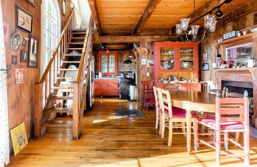 Mount Tremper House | The Mountain Wonder | Hot tub, Sauna, Creek, Views