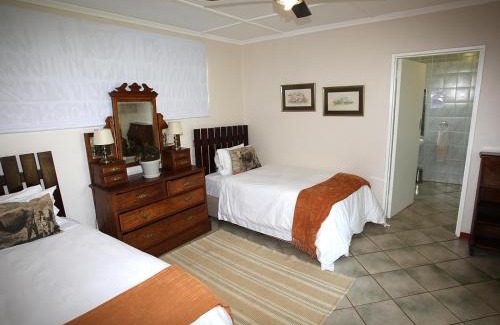 Bulawayo Cabin | The Musketeers Lodge