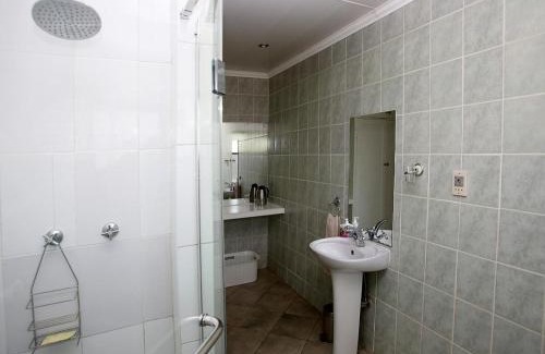 Bulawayo Cabin | The Musketeers Lodge