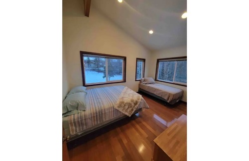 Cooper Landing House | The “Mystic Moose” Home