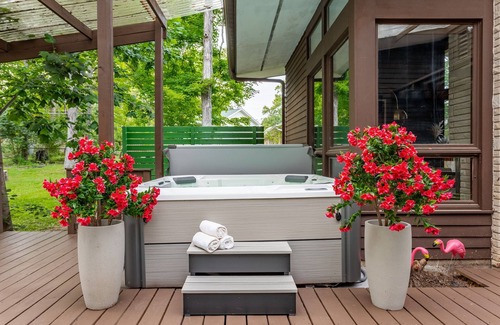 Bloomington House | The Nancy: Fireplace | Hot Tub | Ping-Pong