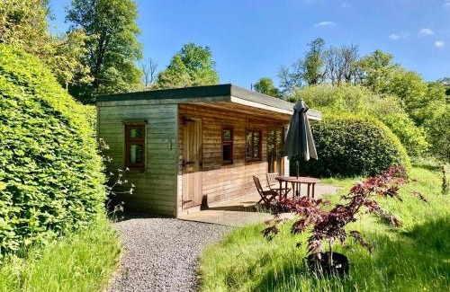 Carmarthen Apartment | The Natures Nook With HotTub