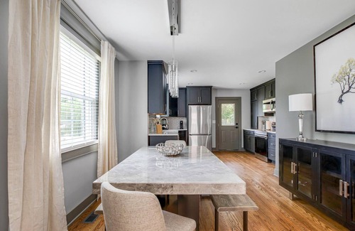 Sylvan Park Apartment | The Nebraska - Walkable to Food, Drinks & Golf