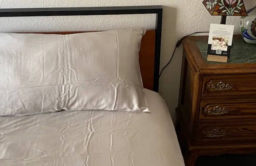 Roseburg House | The Nest, 2 Bedroom, 2 bath, with full kitchen