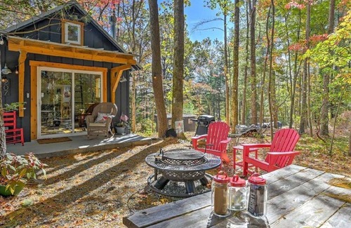 Valley Hill House | The Nest | 3 Side-by-Side Homes w/Hot Tub & Views