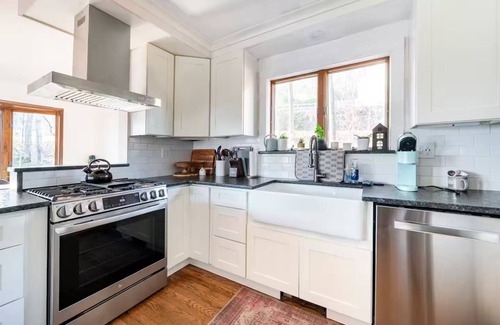 Jeffersonville House | The Nest At Swiss - Lakefront Luxury In The Catskills