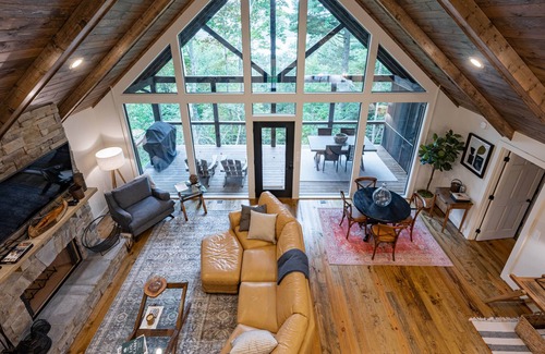 Topton Cabin | The Nest - Brand New Modern Cabin w/ Mountain and Nantahala Lake Views Hot Tub