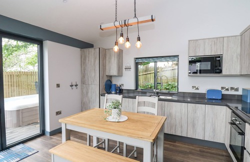 Tenby Cottage | The Nest Brython