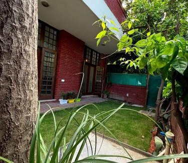 DLF Phase 3 Hotel | The Nest - Chill Place