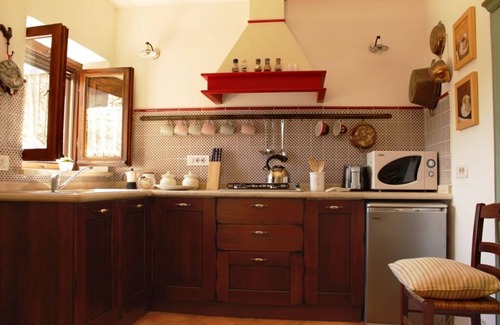 Spoleto Cottage | The Nest - Cosy cottage for two in gorgeous property with large swimming pool