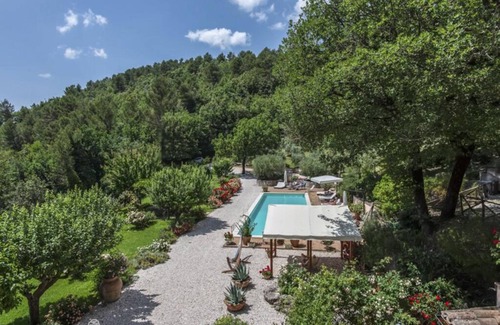 Spoleto Cottage | The Nest - Cosy cottage for two in gorgeous property with large swimming pool