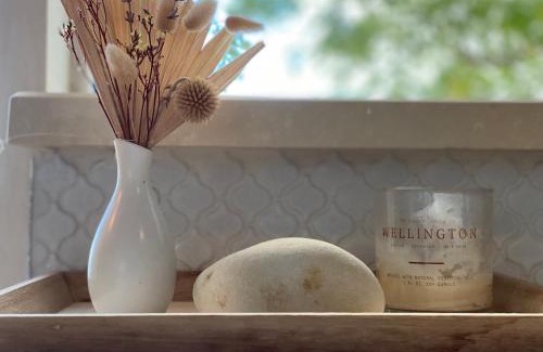 Consecon House | The Nest - Cozy Waterfront on Huycks Bay, PEC