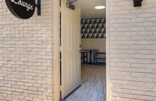 Biloxi Apartment | The Nest in OS-Steps to Downtown, Minutes to the Beach + Golf Cart Available