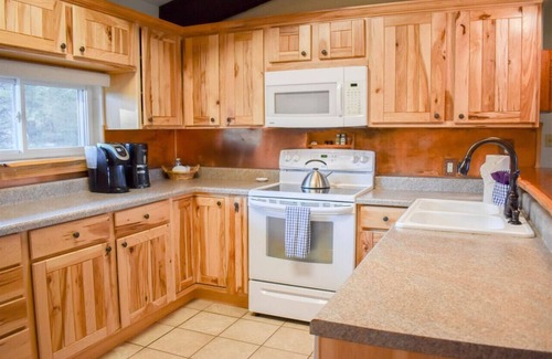 Ruidoso Condo | The Nestled Inn - Unit C3