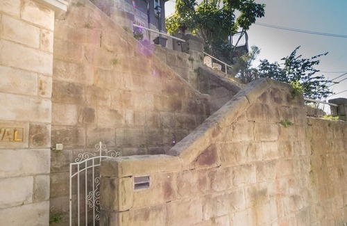 Coogee House | The Neval, Coogee Beach, Walk to beach/cafes